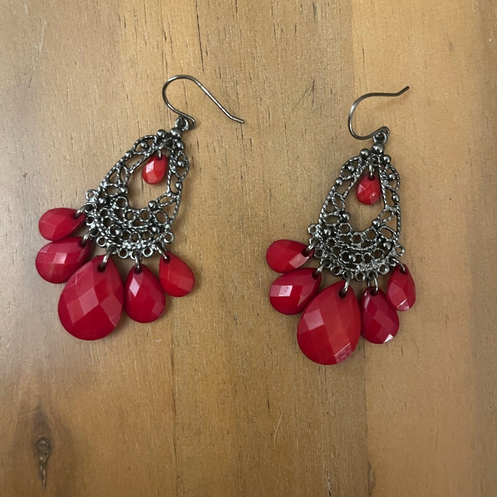 Elegant Red Dangle Earrings